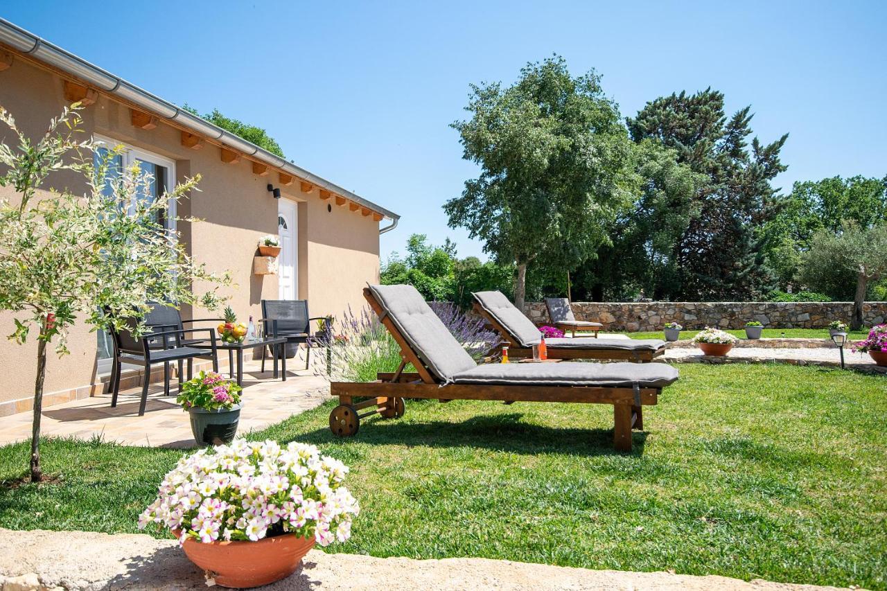 فيلا Old Oak Holiday House روفينج المظهر الخارجي الصورة