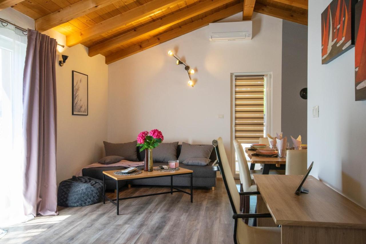 فيلا Old Oak Holiday House روفينج المظهر الخارجي الصورة