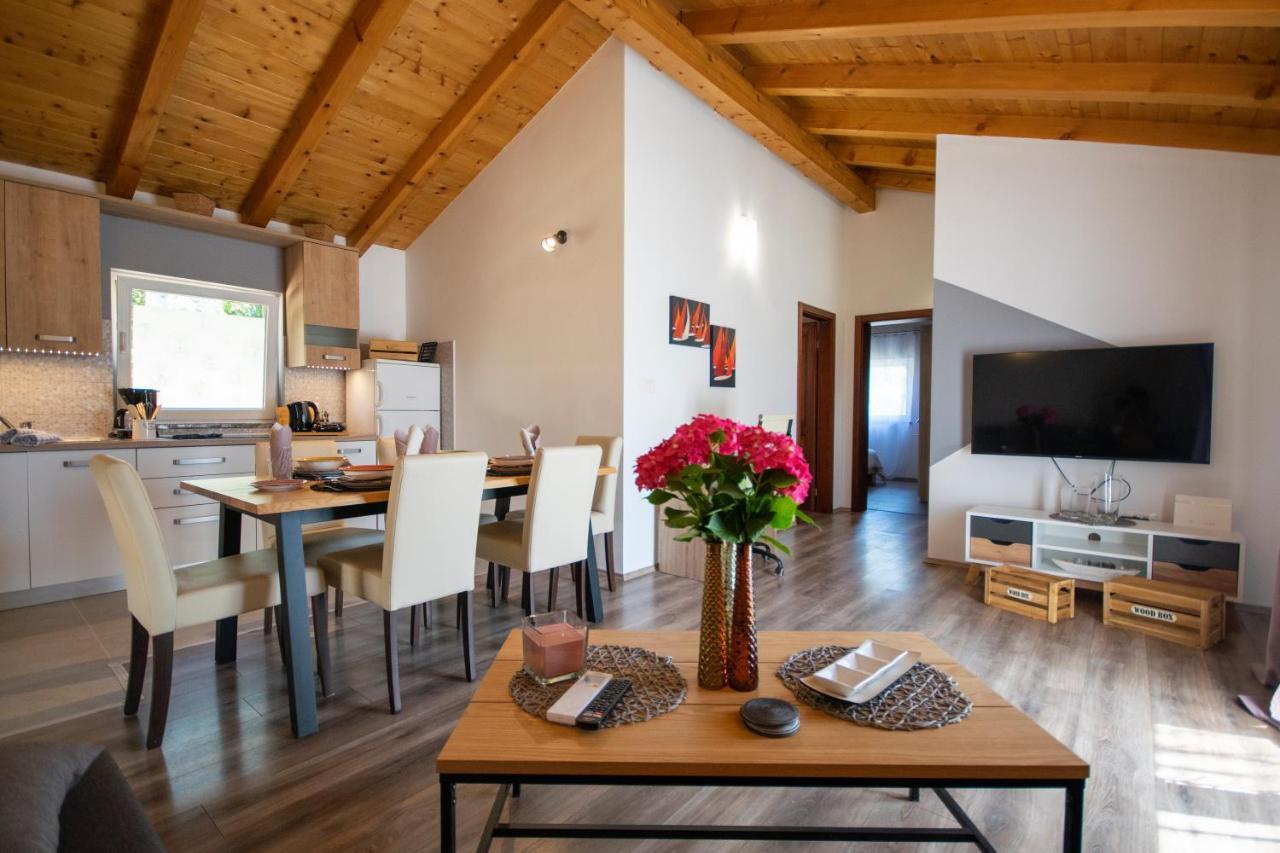 فيلا Old Oak Holiday House روفينج المظهر الخارجي الصورة
